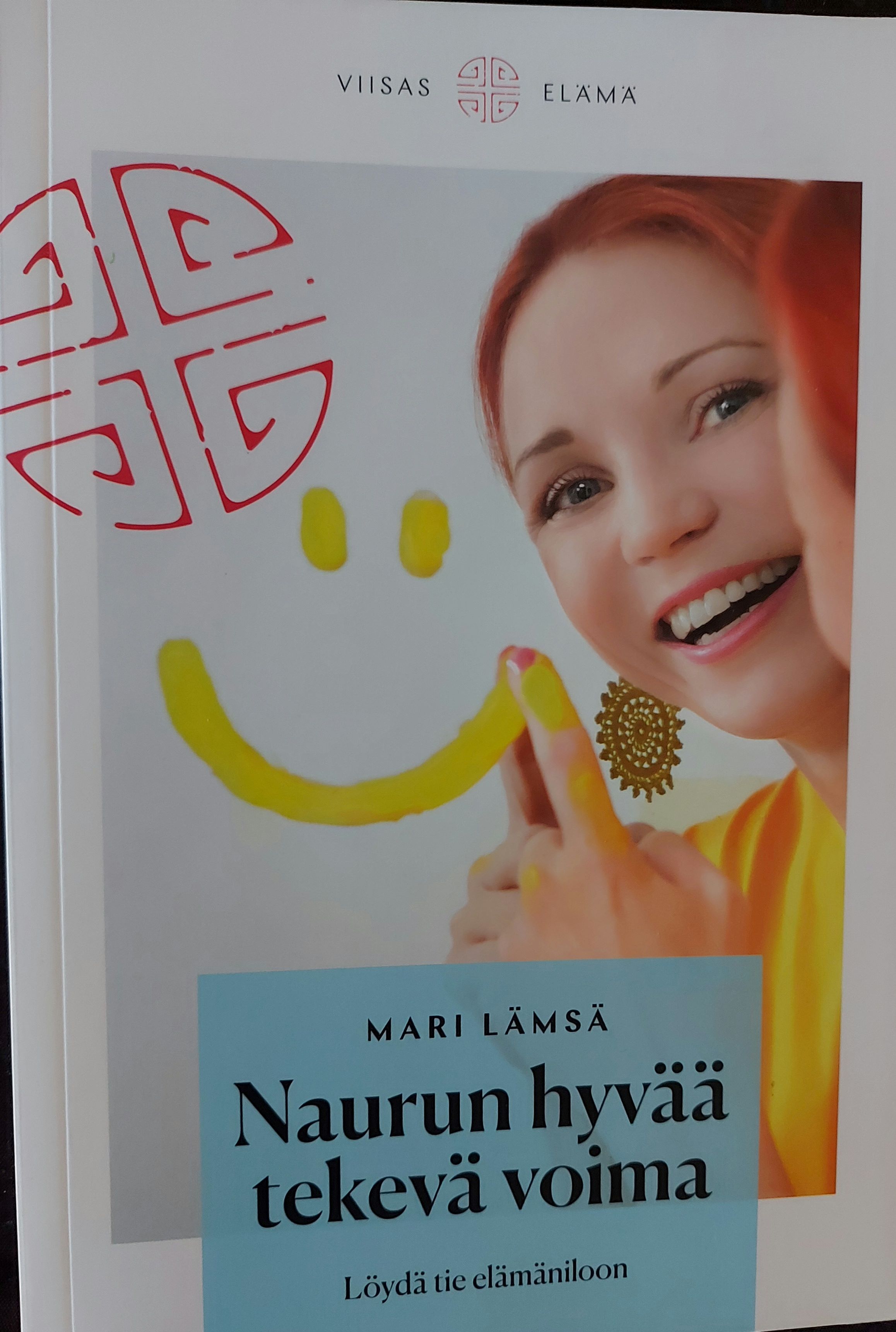 Naurun hyvää tekemä voima etukansi