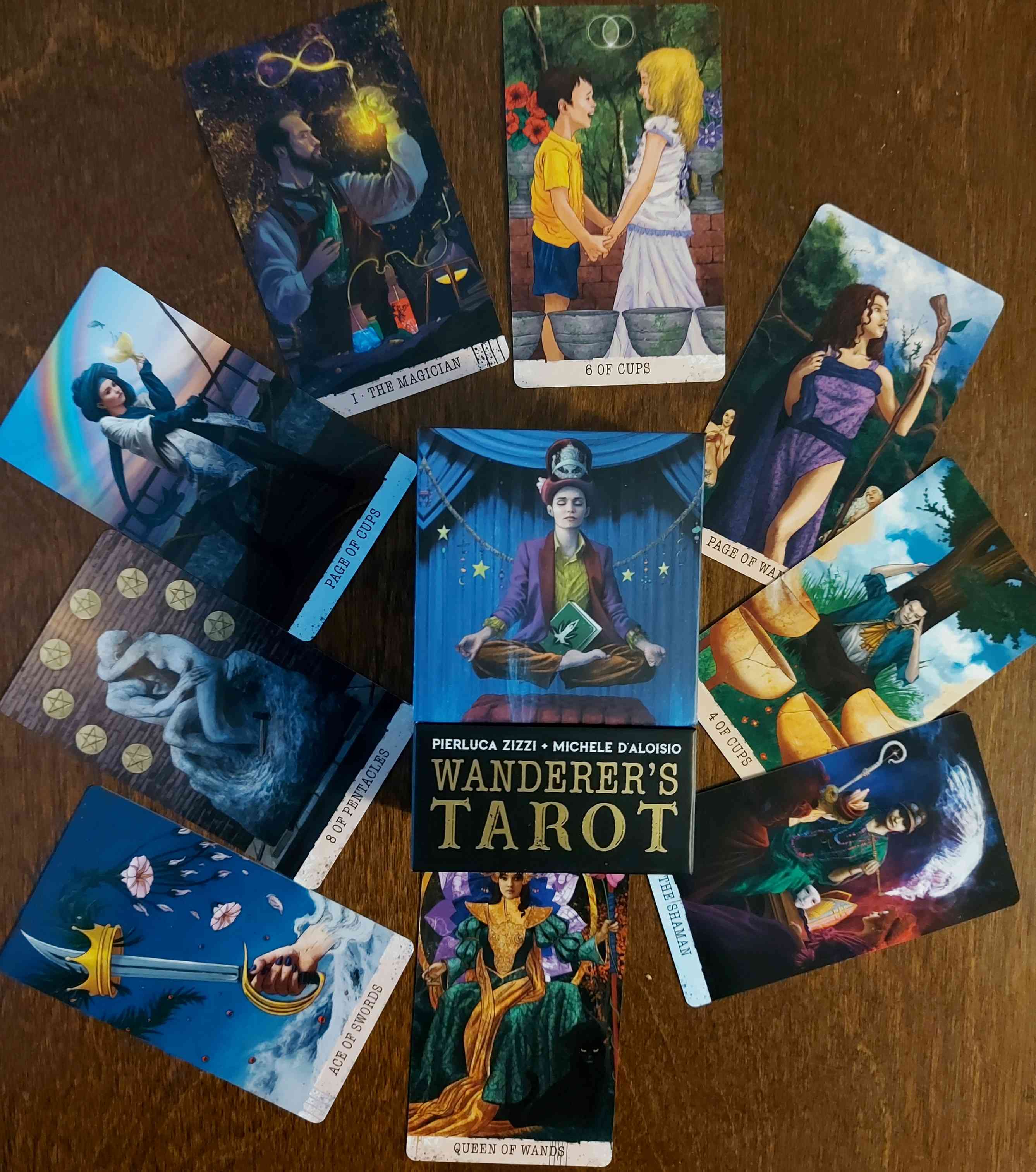Wanderers tarot pakka ja kortteja
